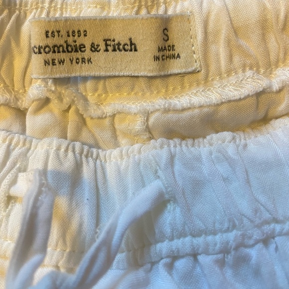Abercrombie and Fitch Shorts - Picture 6 of 7